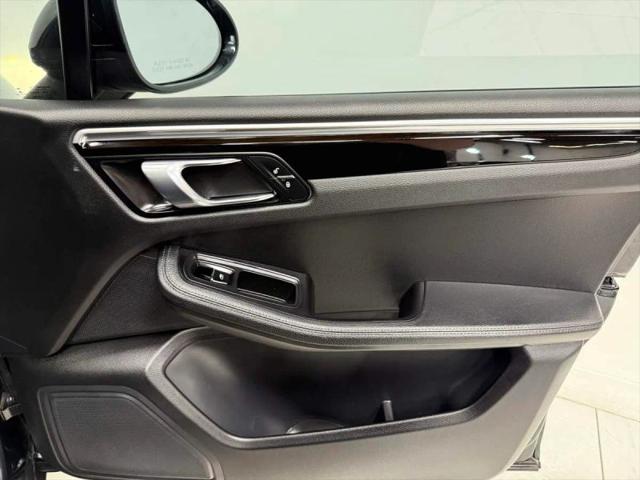 2017 Porsche Macan Base