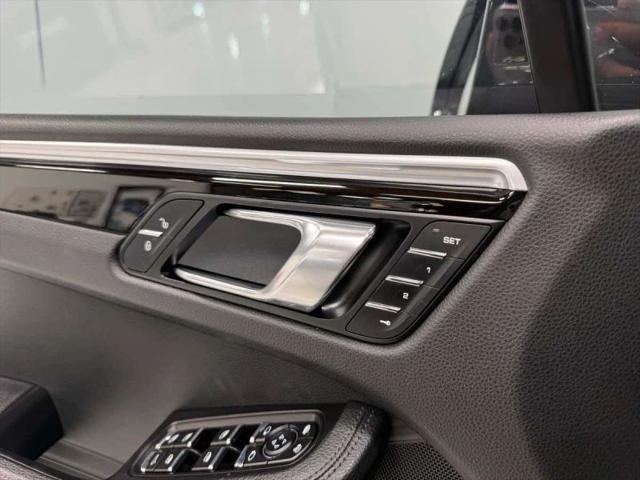 2017 Porsche Macan Base