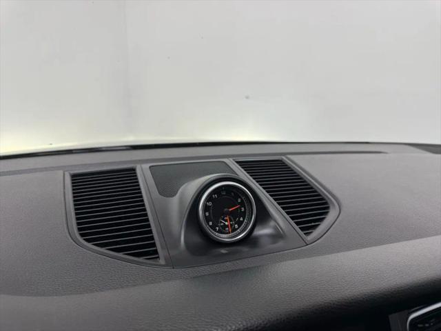2017 Porsche Macan Base