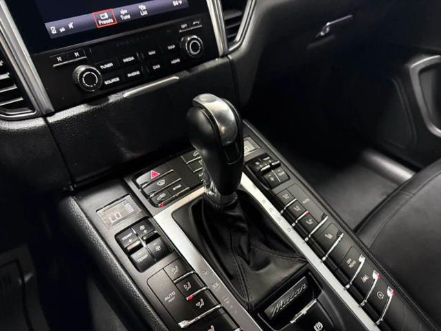 2017 Porsche Macan Base