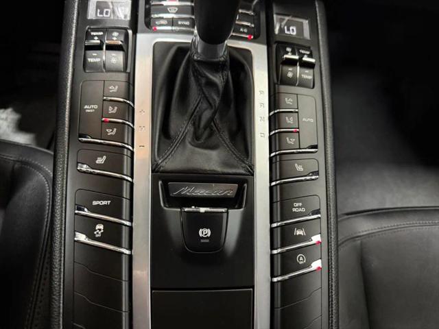 2017 Porsche Macan Base