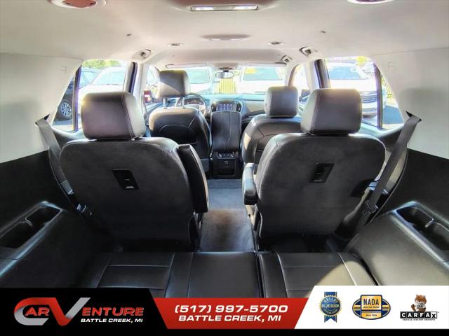 2020 Chevrolet Traverse AWD LT Leather