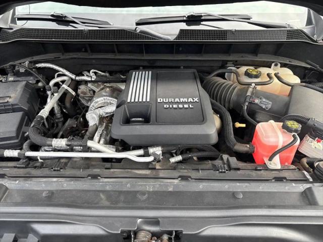2020 Chevrolet Silverado 1500 4WD Crew Cab Short Bed RST