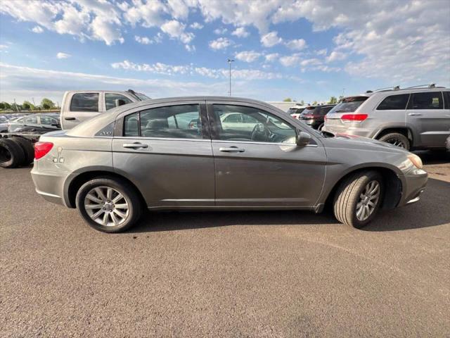 2013 Chrysler 200 Touring
