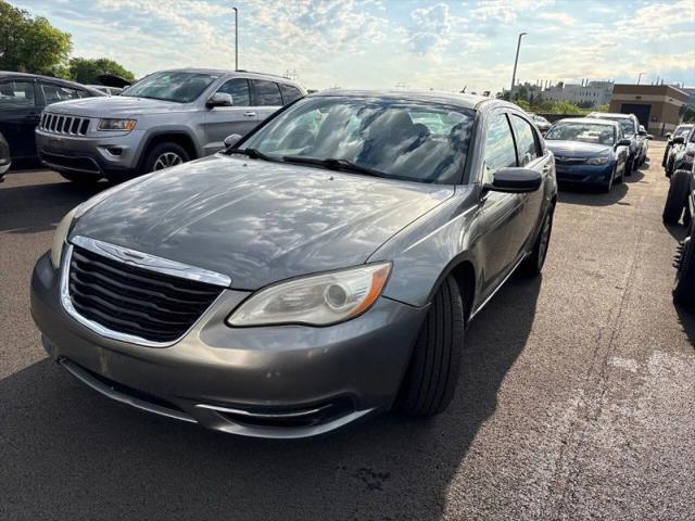 2013 Chrysler 200 Touring