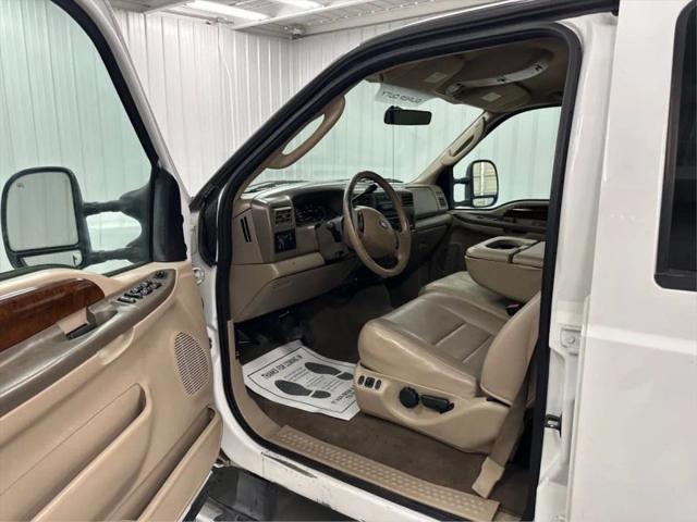 2004 Ford F-350 Lariat