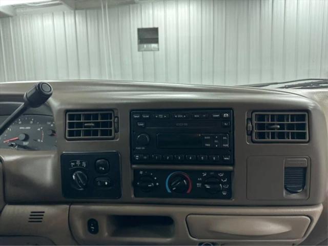 2004 Ford F-350 Lariat