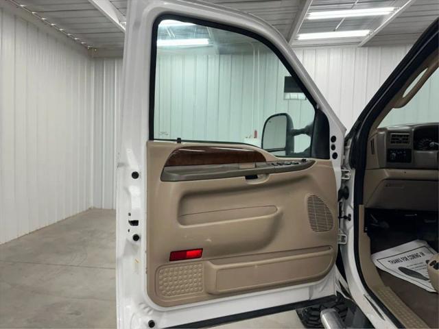 2004 Ford F-350 Lariat