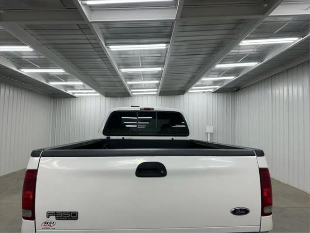 2004 Ford F-350 Lariat