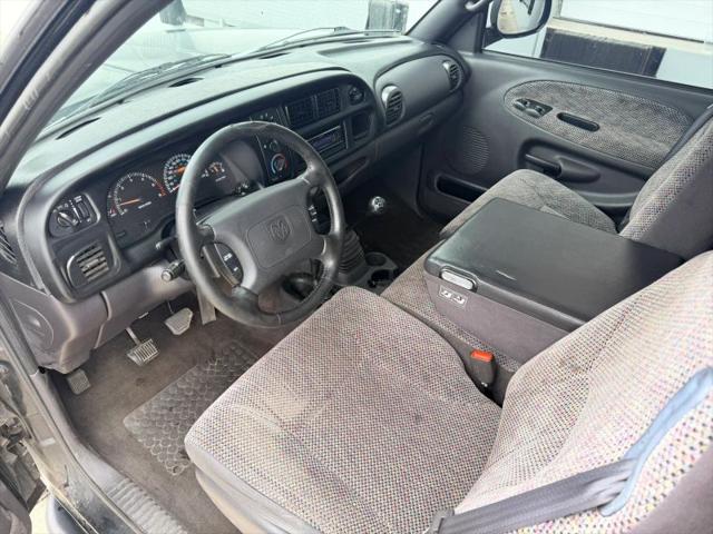 2001 Dodge Ram 1500 Base