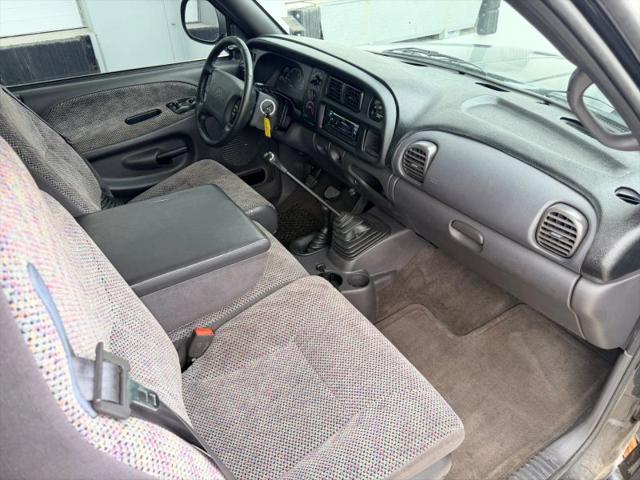 2001 Dodge Ram 1500 Base