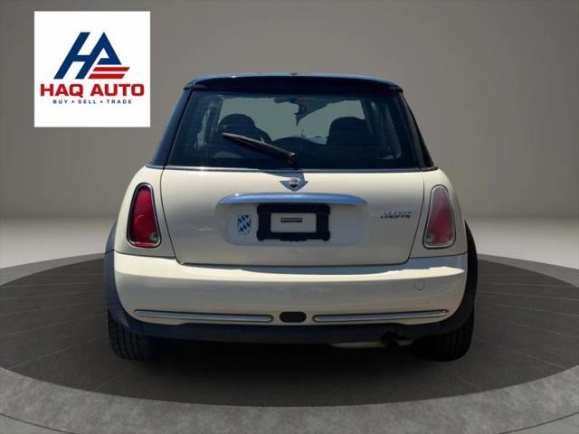 2005 MINI Cooper Base