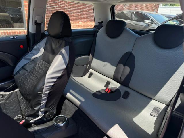 2005 MINI Cooper Base