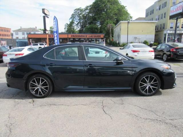 2021 Toyota Camry SE AWD
