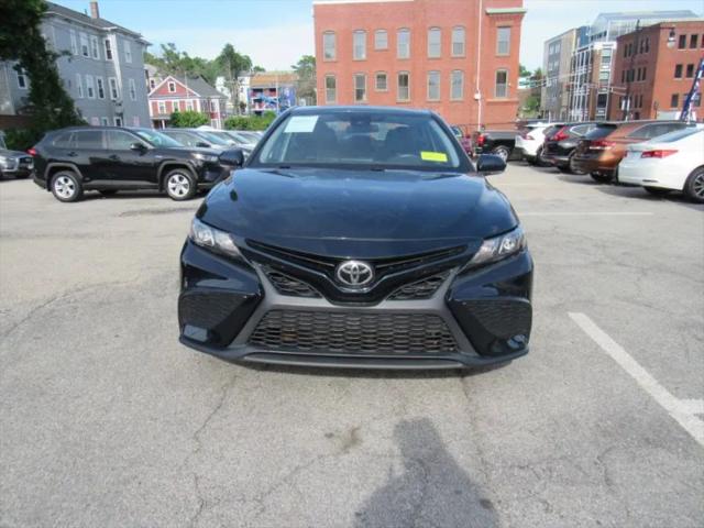 2021 Toyota Camry SE AWD