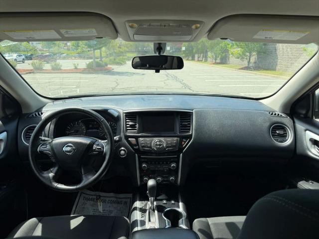 2020 Nissan Pathfinder SV 4WD