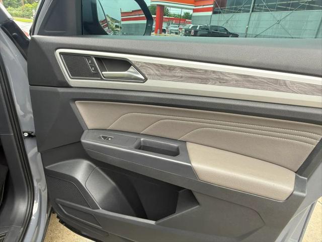 2021 Volkswagen Atlas Cross Sport 2.0T SE w/Technology