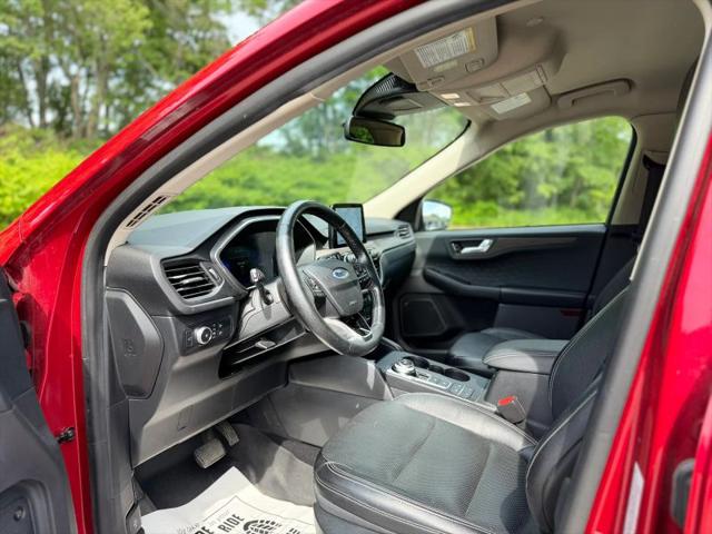 2020 Ford Escape Titanium