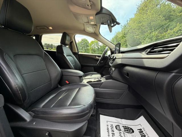2020 Ford Escape Titanium