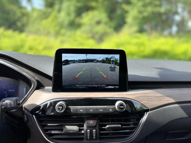 2020 Ford Escape Titanium