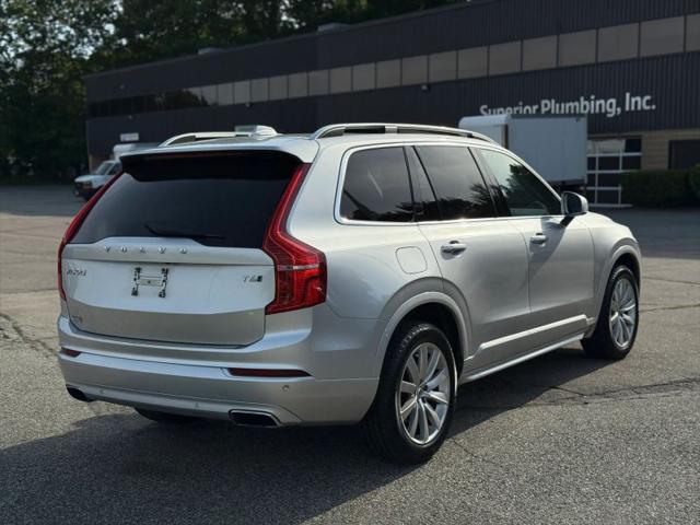 2016 Volvo XC90 T6 Momentum