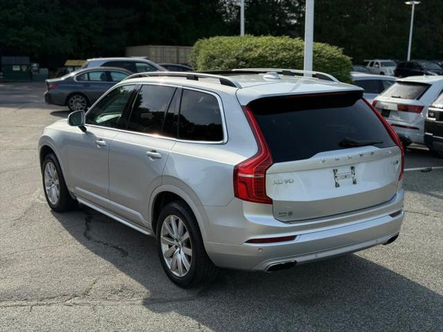 2016 Volvo XC90 T6 Momentum