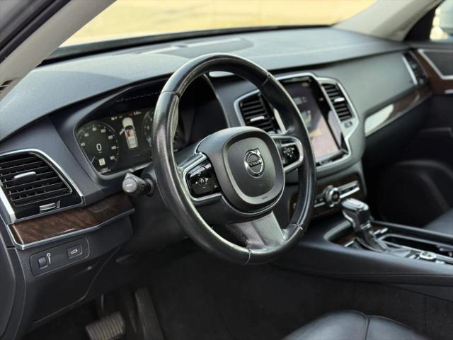 2016 Volvo XC90 T6 Momentum