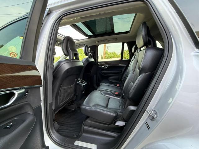 2016 Volvo XC90 T6 Momentum