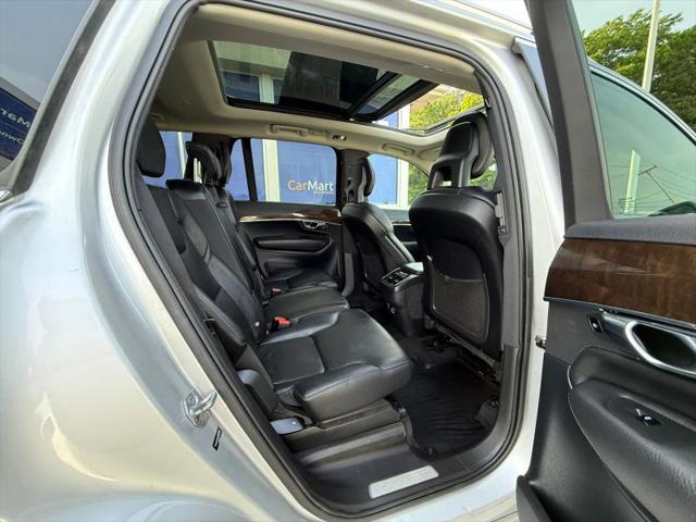 2016 Volvo XC90 T6 Momentum
