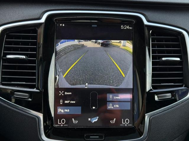 2016 Volvo XC90 T6 Momentum