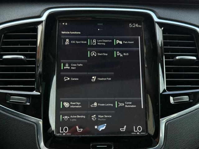 2016 Volvo XC90 T6 Momentum