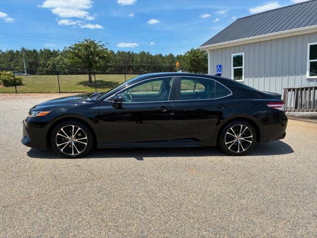 2020 Toyota Camry SE
