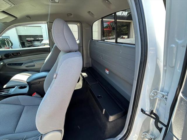 2015 Toyota Tacoma Base
