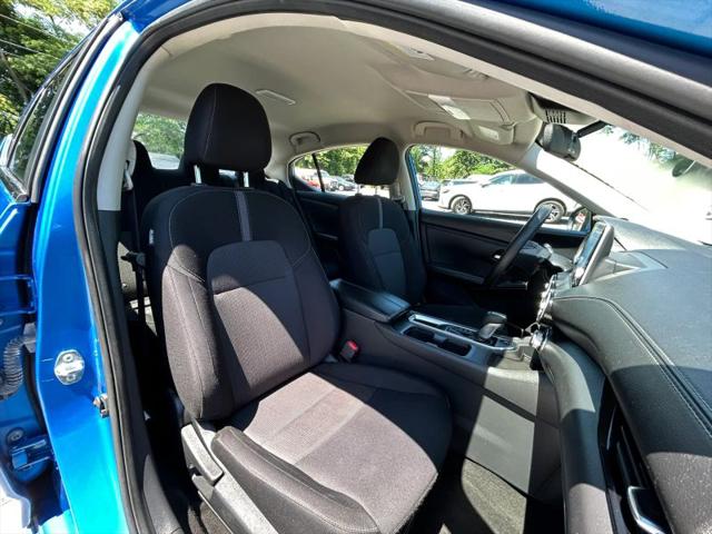 2024 Nissan Sentra SV Xtronic CVT