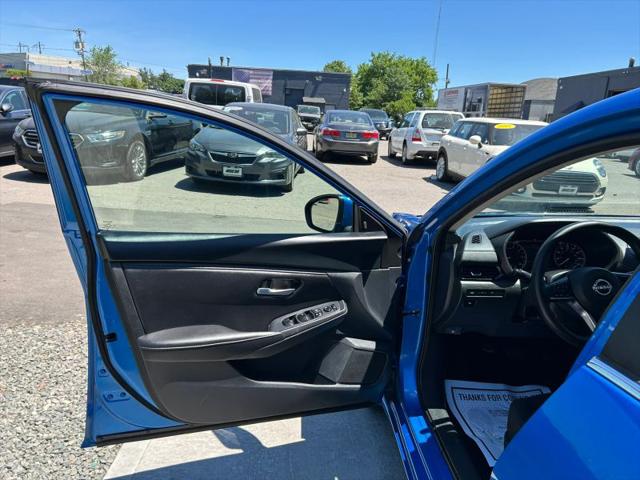 2024 Nissan Sentra SV Xtronic CVT
