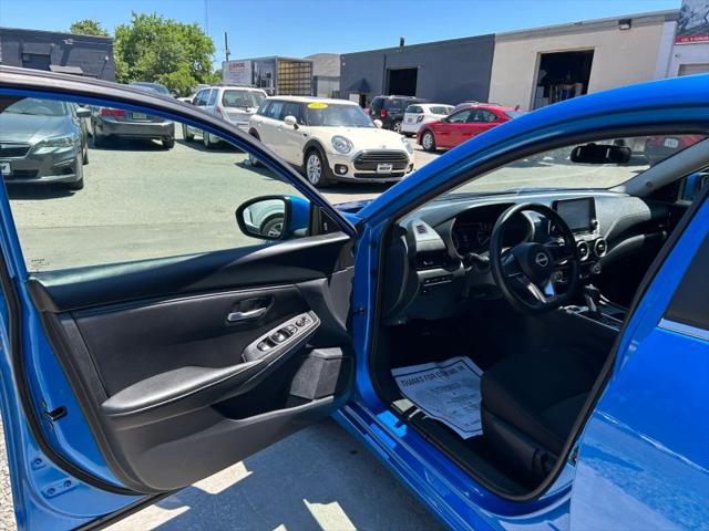 2024 Nissan Sentra SV Xtronic CVT