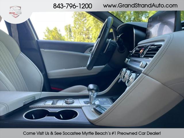 2023 Genesis G70 2.0T RWD