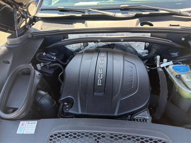 2017 Porsche Macan Base