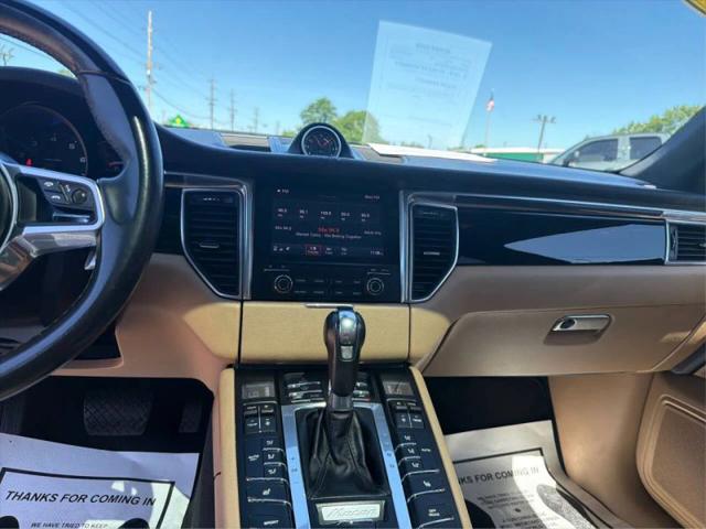 2017 Porsche Macan Base