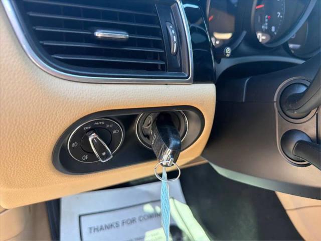 2017 Porsche Macan Base