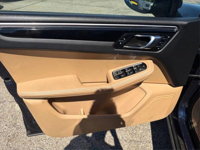 2017 Porsche Macan Base