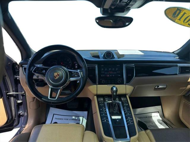 2017 Porsche Macan Base