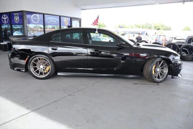 2016 Dodge Charger SRT 392