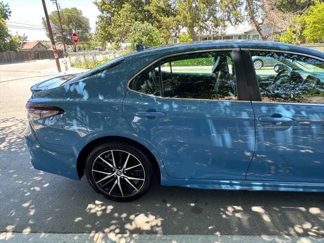 2024 Toyota Camry SE