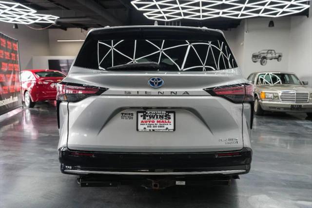2022 Toyota Sienna Platinum