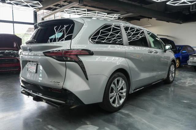 2022 Toyota Sienna Platinum