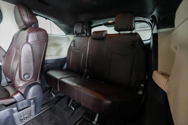 2022 Toyota Sienna Platinum
