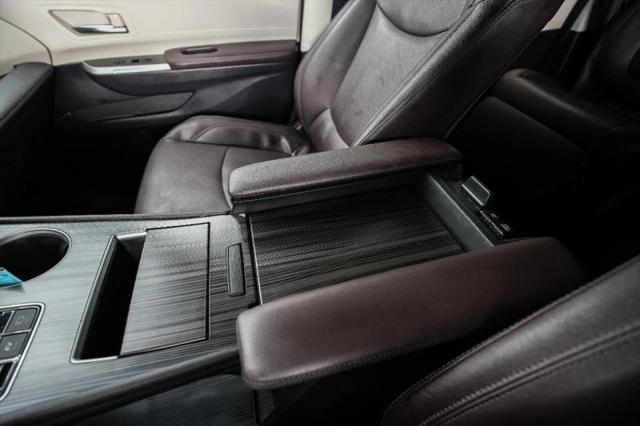 2022 Toyota Sienna Platinum