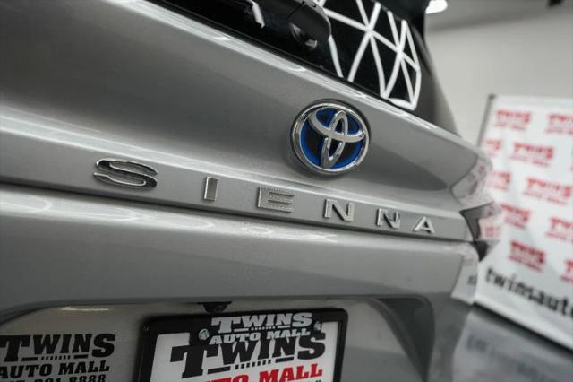 2022 Toyota Sienna Platinum