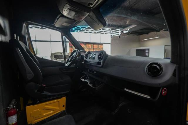 2021 Mercedes-Benz Sprinter 2500 High Roof I4